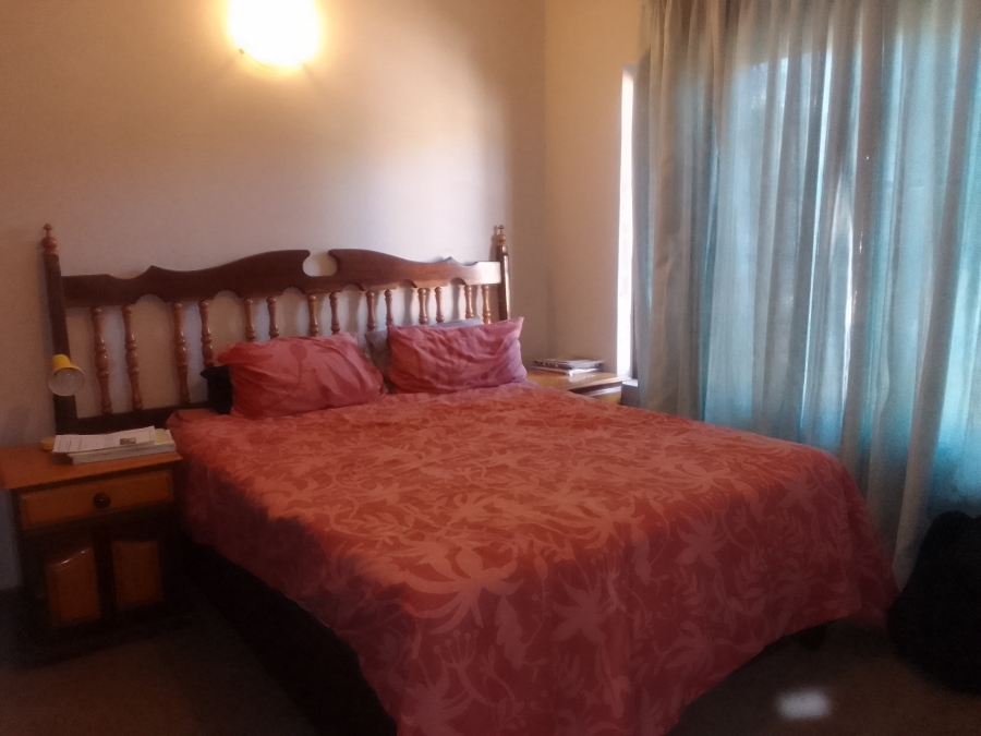To Let 4 Bedroom Property for Rent in Geelhoutpark North West